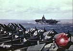 Image carrier operations Océan Pacifique, 1944, de la seconde 44 séquences d'archives historiques vidéo 65675065641