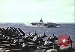 Image carrier operations Océan Pacifique, 1944, de la seconde 45 séquences d'archives historiques vidéo 65675065641