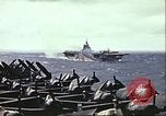 Image carrier operations Océan Pacifique, 1944, de la seconde 49 séquences d'archives historiques vidéo 65675065641