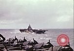 Image carrier operations Océan Pacifique, 1944, de la seconde 60 séquences d'archives historiques vidéo 65675065641