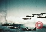 Standbild amerikanische Flugzeuge Philippinen, 1943, aus Sekunde 15 historischem Filmmaterial Videoclip 65675065655