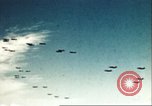 Standbild amerikanische Flugzeuge Manila Philippinen, 1943, aus Sekunde 23 historischem Filmmaterial Videoclip 65675065656