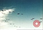 Standbild amerikanische Flugzeuge Manila Philippinen, 1943, aus Sekunde 24 historischem Filmmaterial Videoclip 65675065656