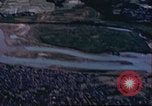Standbild strafing japanische Installationen Pacific Theater, 1944, aus Sekunde 3 historischem Filmmaterial Videoclip 65675065665