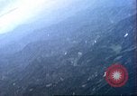 Standbild strafing japanische Installationen Pacific Theater, 1944, aus Sekunde 5 historischem Filmmaterial Videoclip 65675065665