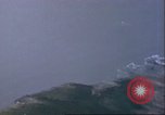 Standbild strafing japanische Installationen Pacific Theater, 1944, aus Sekunde 27 historischem Filmmaterial Videoclip 65675065665
