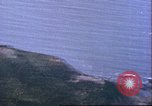 Standbild strafing japanische Installationen Pacific Theater, 1944, aus Sekunde 31 historischem Filmmaterial Videoclip 65675065665