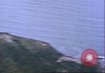 Standbild strafing japanische Installationen Pacific Theater, 1944, aus Sekunde 33 historischem Filmmaterial Videoclip 65675065665
