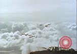 Standbild Bombardierung japanische Insel Shikoku Japan, 1945, aus Sekunde 60 historischem Filmmaterial Videoclip 65675065668