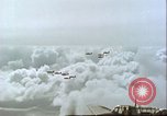 Standbild Bombardierung japanische Insel Shikoku Japan, 1945, aus Sekunde 61 historischem Filmmaterial Videoclip 65675065668