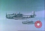 Standbild TBM Rächer Flugzeuge Pacific Theater, 1944, aus Sekunde 54 historischem Filmmaterial Videoclip 65675065669