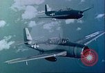 Standbild TBM Rächer Flugzeuge Pacific Theater, 1944, aus Sekunde 60 historischem Filmmaterial Videoclip 65675065669