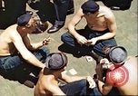 Immagine di I marinai americani Teatro pacifico, 1944, secondo 27 filmato di repertorio 65675065673