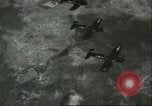 Standbild amerikanische Flugzeuge Pacific Theater, 1947, aus Sekunde 10 historischem Filmmaterial Videoclip 65675065678