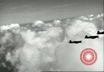Standbild amerikanische Flugzeuge Pacific Theater, 1947, aus Sekunde 26 historischem Filmmaterial Videoclip 65675065678