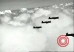 Standbild amerikanische Flugzeuge Pacific Theater, 1947, aus Sekunde 29 historischem Filmmaterial Videoclip 65675065678