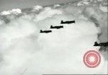 Standbild amerikanische Flugzeuge Pacific Theater, 1947, aus Sekunde 32 historischem Filmmaterial Videoclip 65675065678