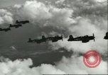 Standbild amerikanische Flugzeuge Pacific Theater, 1947, aus Sekunde 62 historischem Filmmaterial Videoclip 65675065678