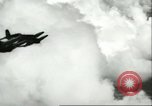 Standbild F4U Corsair Pacific Theater, 1947, aus Sekunde 9 historischem Filmmaterial Videoclip 65675065679