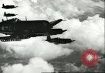 Standbild F4U Corsair Pacific Theater, 1947, aus Sekunde 17 historischem Filmmaterial Videoclip 65675065679