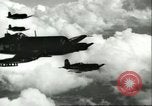 Standbild F4U Corsair Pacific Theater, 1947, aus Sekunde 18 historischem Filmmaterial Videoclip 65675065679