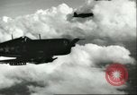 Standbild F4U Corsair Pacific Theater, 1947, aus Sekunde 26 historischem Filmmaterial Videoclip 65675065679