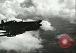 Standbild F4U Corsair Pacific Theater, 1947, aus Sekunde 30 historischem Filmmaterial Videoclip 65675065679