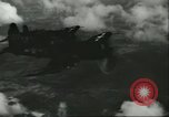 Standbild F4U Corsair Pacific Theater, 1947, aus Sekunde 49 historischem Filmmaterial Videoclip 65675065679