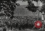 Immagine di Tedeschi dimostrano per il rimpatrio dei prigionieri di guerra detenuti dalla Francia Berlino Germania, 1919, secondo 1 filmato di repertorio 65675065687