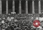 Immagine di Tedeschi dimostrano per il rimpatrio dei prigionieri di guerra detenuti dalla Francia Berlino Germania, 1919, secondo 13 filmato di repertorio 65675065687