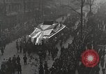 Standbild drapiert Beerdigung Float Europa, 1920, aus Sekunde 14 historischem Filmmaterial Videoclip 65675065694