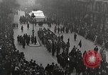 Standbild drapiert Beerdigung Float Europa, 1920, aus Sekunde 42 historischem Filmmaterial Videoclip 65675065694