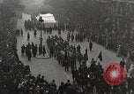 Standbild drapiert Beerdigung Float Europa, 1920, aus Sekunde 43 historischem Filmmaterial Videoclip 65675065694