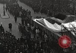 Standbild drapiert Beerdigung Float Europa, 1920, aus Sekunde 61 historischem Filmmaterial Videoclip 65675065694