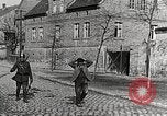 Standbild der deutschen Polizei Oberschlesien, 1919, aus Sekunde 36 historischem Filmmaterial Videoclip 65675065695