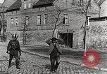 Standbild der deutschen Polizei Oberschlesien, 1919, aus Sekunde 37 historischem Filmmaterial Videoclip 65675065695