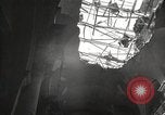 Immagine di Bombardare gli edifici danneggiati Berlino Germania, 1945, secondo 15 filmato di repertorio 65675065700
