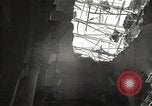 Immagine di Bombardare gli edifici danneggiati Berlino Germania, 1945, secondo 16 filmato di repertorio 65675065700