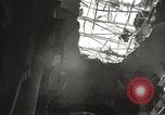 Immagine di Bombardare gli edifici danneggiati Berlino Germania, 1945, secondo 17 filmato di repertorio 65675065700