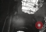 Immagine di Bombardare gli edifici danneggiati Berlino Germania, 1945, secondo 21 filmato di repertorio 65675065700