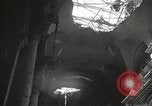 Immagine di Bombardare gli edifici danneggiati Berlino Germania, 1945, secondo 26 filmato di repertorio 65675065700