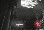 Immagine di Bombardare gli edifici danneggiati Berlino Germania, 1945, secondo 27 filmato di repertorio 65675065700