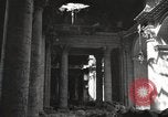 Immagine di Bombardare gli edifici danneggiati Berlino Germania, 1945, secondo 45 filmato di repertorio 65675065700