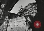 Immagine di Danneggiato il Reichstag Berlino Germania, 1945, secondo 45 filmato di repertorio 65675065701