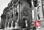 Standbild beschädigte Reichstag Berlin Deutschland, 1945, aus Sekunde 41 historischem Filmmaterial Videoclip 65675065702