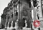 Standbild beschädigte Reichstag Berlin Deutschland, 1945, aus Sekunde 50 historischem Filmmaterial Videoclip 65675065702