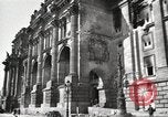 Standbild beschädigte Reichstag Berlin Deutschland, 1945, aus Sekunde 55 historischem Filmmaterial Videoclip 65675065702