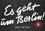 Standbild kommunistische Demonstration Berlin Deutschland, 1949, aus Sekunde 3 historischem Filmmaterial Videoclip 65675065705