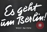 Standbild kommunistische Demonstration Berlin Deutschland, 1949, aus Sekunde 4 historischem Filmmaterial Videoclip 65675065705