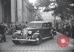 Standbild kommunistische Demonstration Berlin Deutschland, 1949, aus Sekunde 25 historischem Filmmaterial Videoclip 65675065705